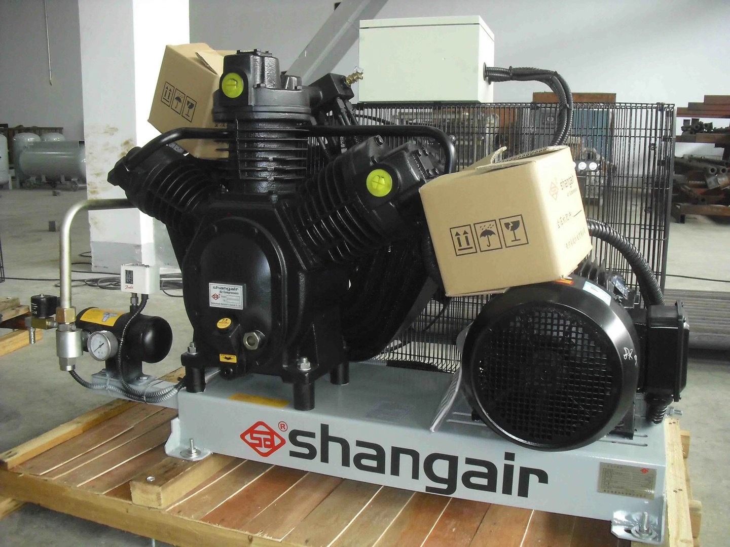 尚愛(ài)空壓機(jī)的維修步驟